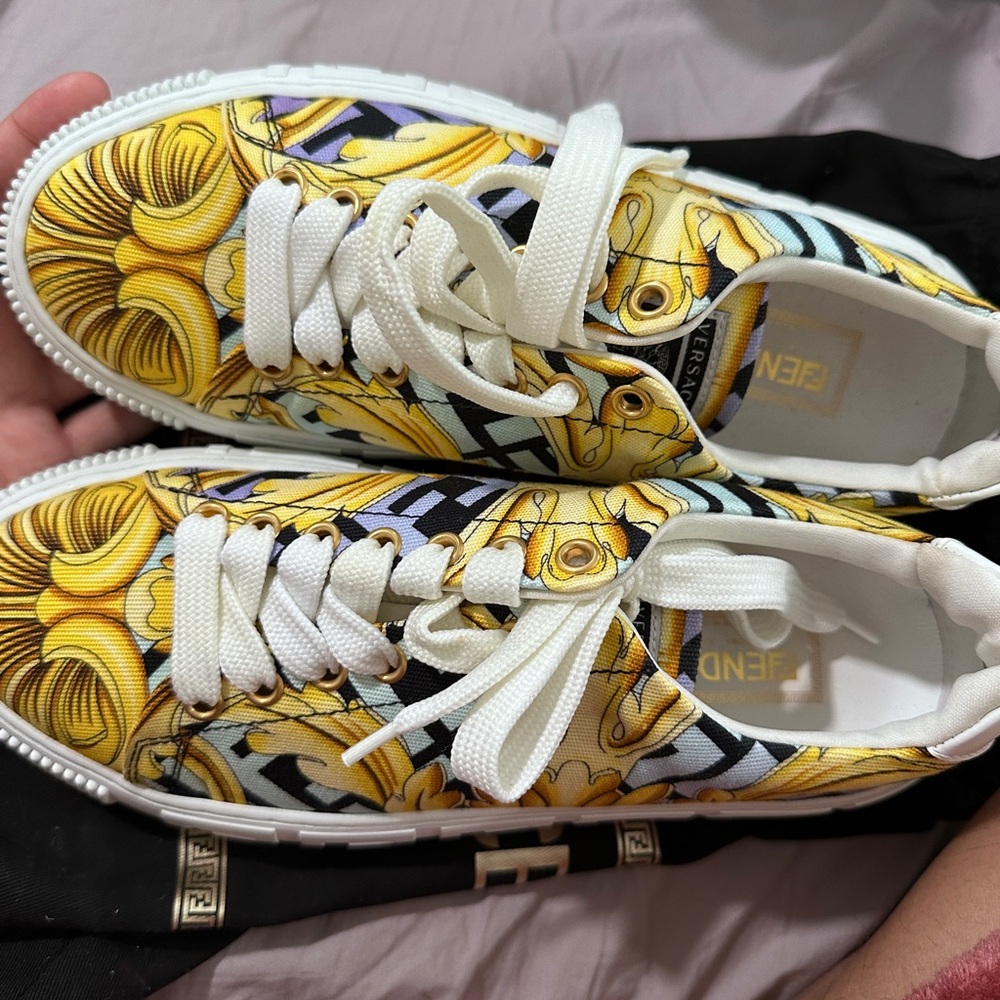Fendi and Versace collab - Picture 2 of 7